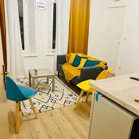 Appartement Cozy In *
